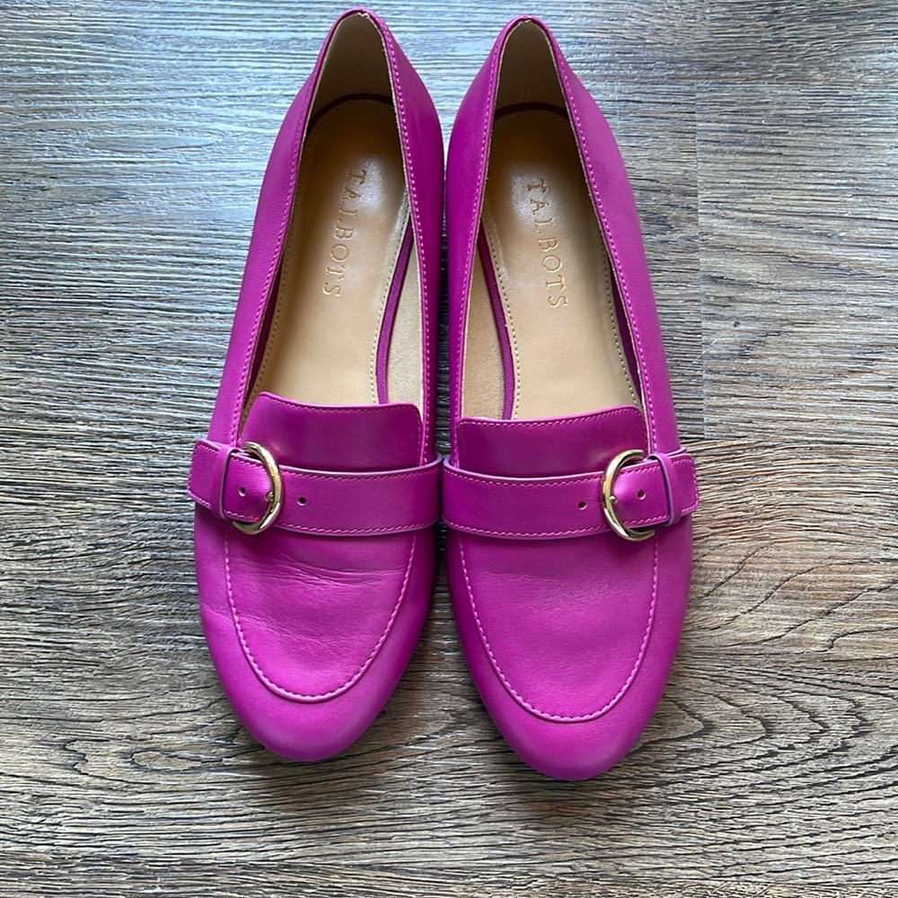 7.5 Fuchsia Talbots Loafers